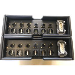 PDU 3U 32A 230/400V 6-kurser: 6x singel schuko, 6x true1, 1x true1 i front