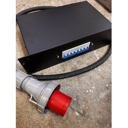 PDU 3U Rackboks Input: 400V 63A 2m kabel - Output: 2x32A Chassis